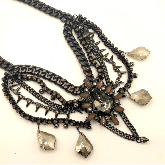 VINTAGE GOTHIC STYLE STATEMENT NECKLACE - Picture 5 of 14